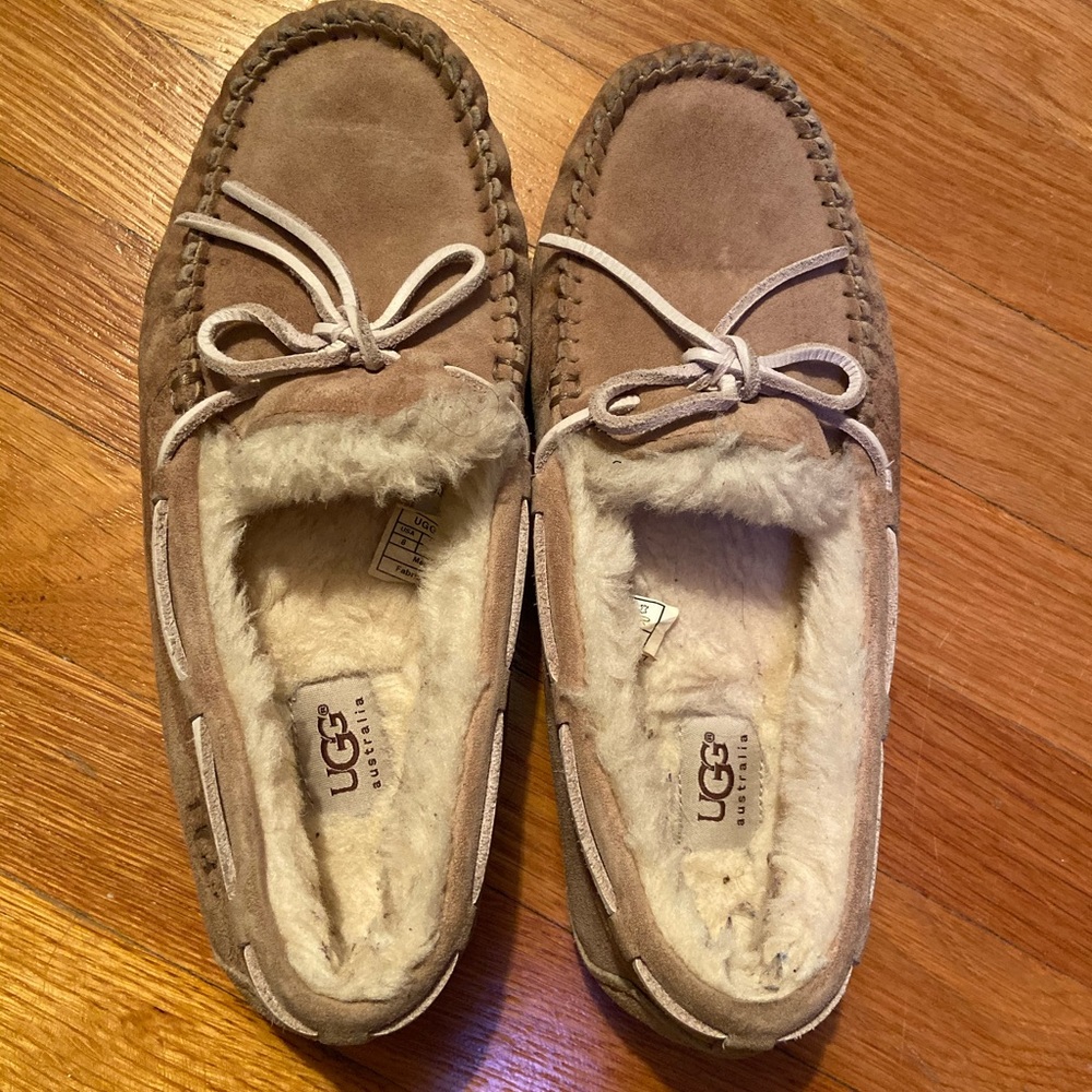 Ugg moccasins only worn a handful of times